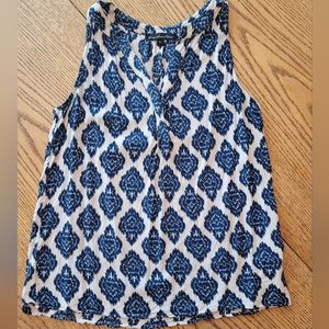 Cute Navy & Off-White Ikat "Ava Christine" Tank w/a silky feel, M